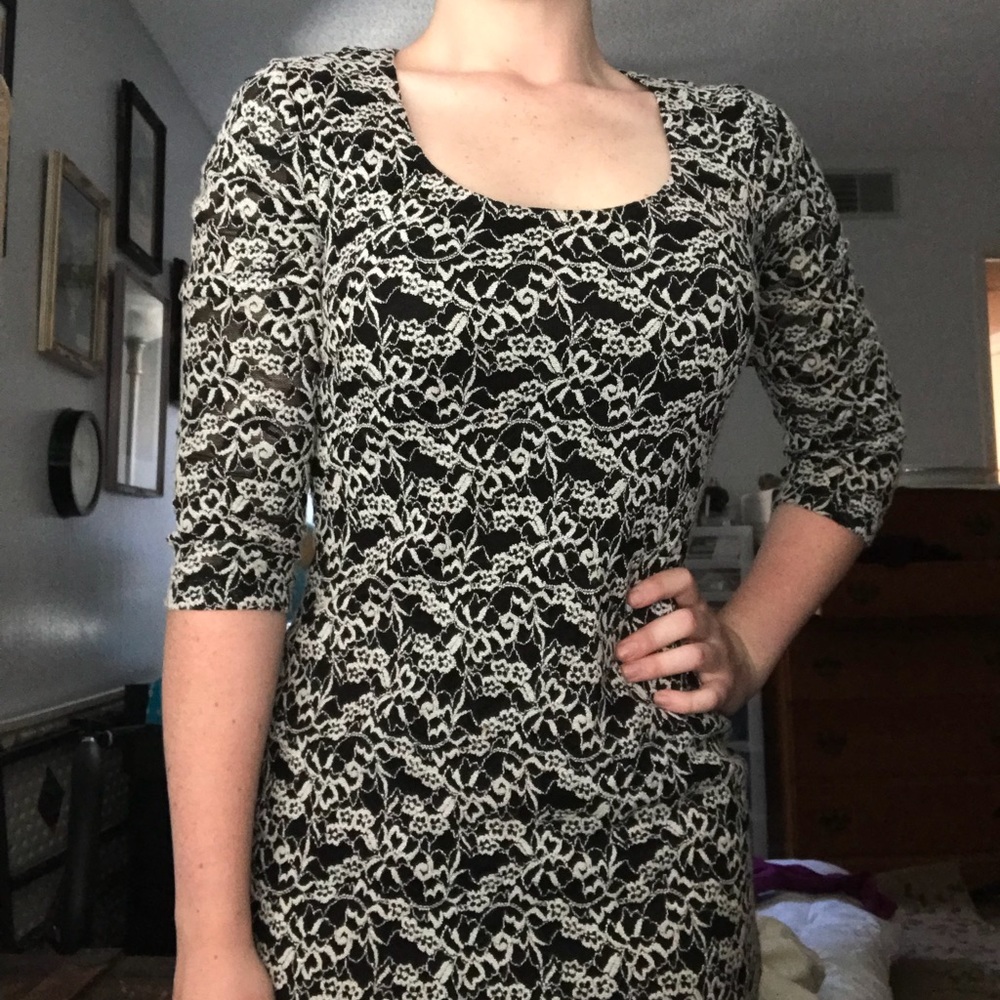 Long sleeve, Mid thigh dress